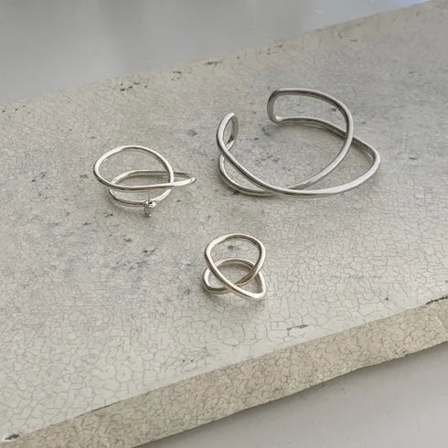 loop bangle